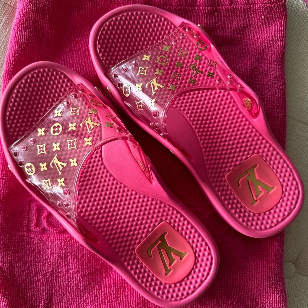 Louis Vuitton Pink and Gold Pool or Shower Slide Sandals